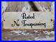 VINTAGE-POSTED-NO-TRESPASSING-PORCELAIN-SIGN-10x4-PRIVATE-PROPERTY-GATE-PLAQUE-01-xcj