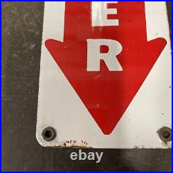 VTG Porcelain FIRE EXTINGUISHER Original Safety Advertising Sign Down Arrow SSP