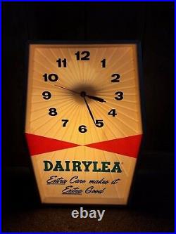 Vintage Dairylea Dairy Milk Cow Farm Advertising Wall Table Top Shelf Clock Sign