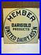 Vintage-Embossed-Darigold-Tin-Sign-Member-United-Dairy-Association-01-cjmi