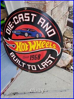 Vintage Hot Wheels Sign Die Cast Built To Last Metal Porcelain Since 1968 Gas