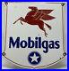 Vintage-Mobilgas-Porcelain-Sign-Gasoline-Station-Pump-Plate-Motor-Oil-Pegasus-01-ll