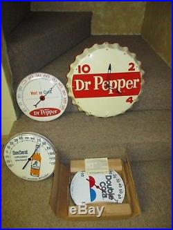 Vintage/Original DR PEPPER Clock Embossed Bottle CapA. M. Sign Co10/2/4LQQK