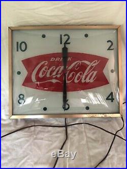 Vintage Swihart 1960s Coca Cola Fishtail Soda 15Lighted Clock Beautiful Cond